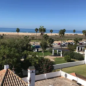 Frente A La Playa En Carril De La Fuente Conil De La Frontera